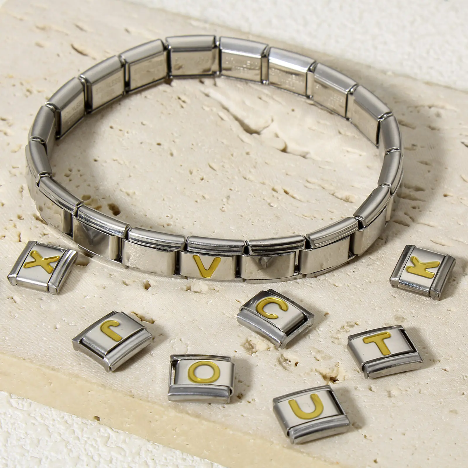 1 Piece Gold Color Enamel 26 Letter A-Z Charms Italian Links Fit 9mm Stainless Steel Bracelet Making Diy Jewelry Accessories