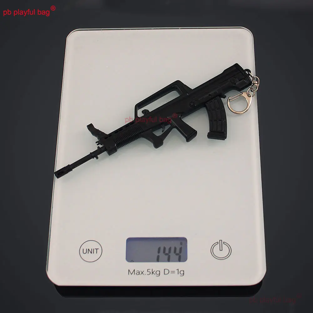 18cm Mini Gun Model QBZ-95 Rifle Keychain Model Game Metal Pendant Action Figures Key Chain Decoration Kids Toy Gift ZG269
