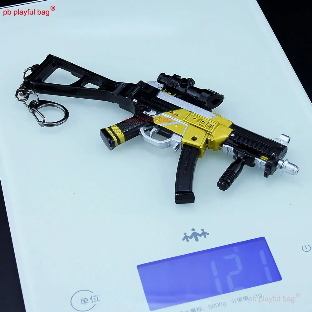 15cm UMP9 Mini Alloy Gun Model Keychain Action Figures Backpack Pendant Decoration CS Game Weapon Toys Kids Gifts ZG394