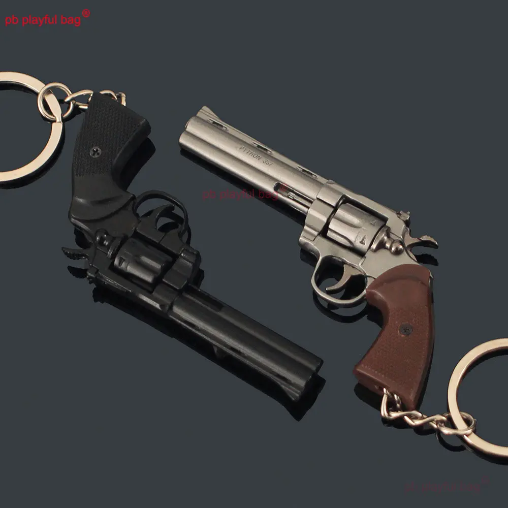 1: 3 Detachable Metal Mini Revolver Models Alloy Pendant Toy Keychain CS Game Weapon Model Action Figure Christmas Gifts ZG375