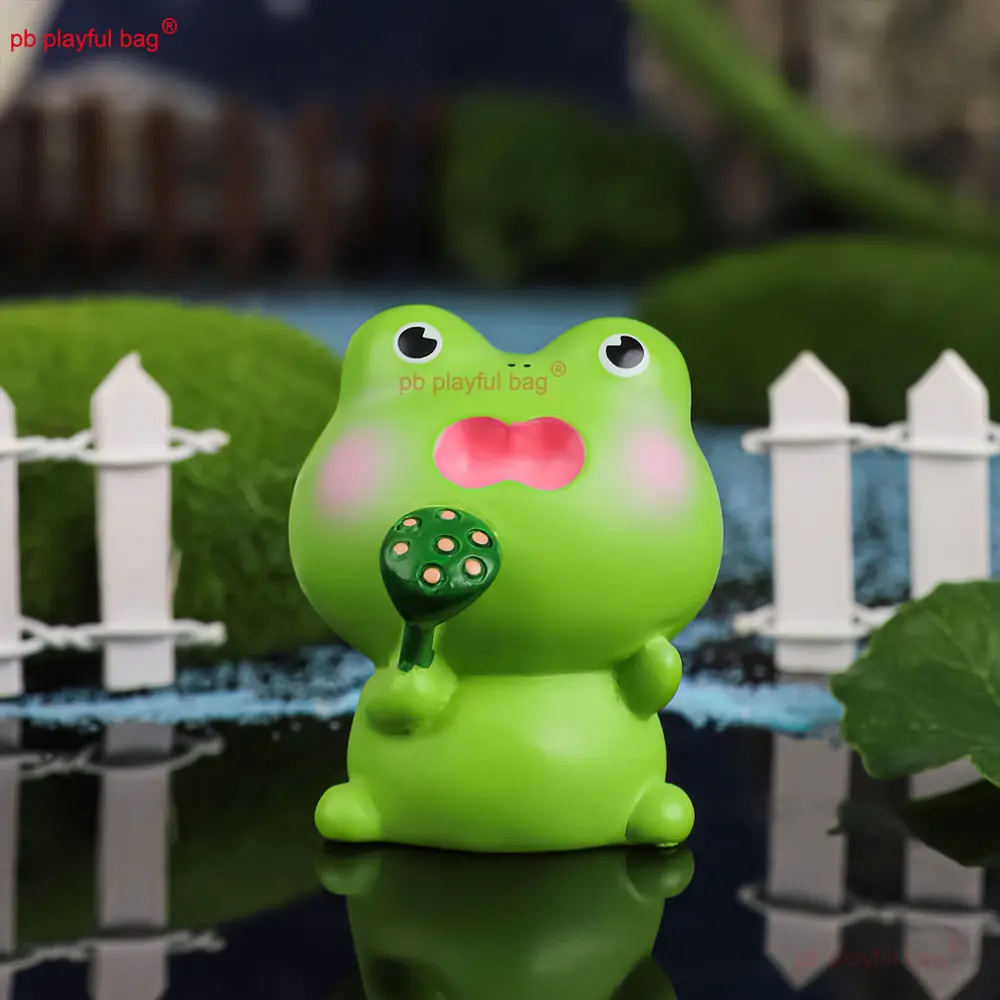 Frog Ornament Home Creative Gift Children's Cartoon Car Decoration Resin Handicrafts Action Figure Animal Model Toy ZG347