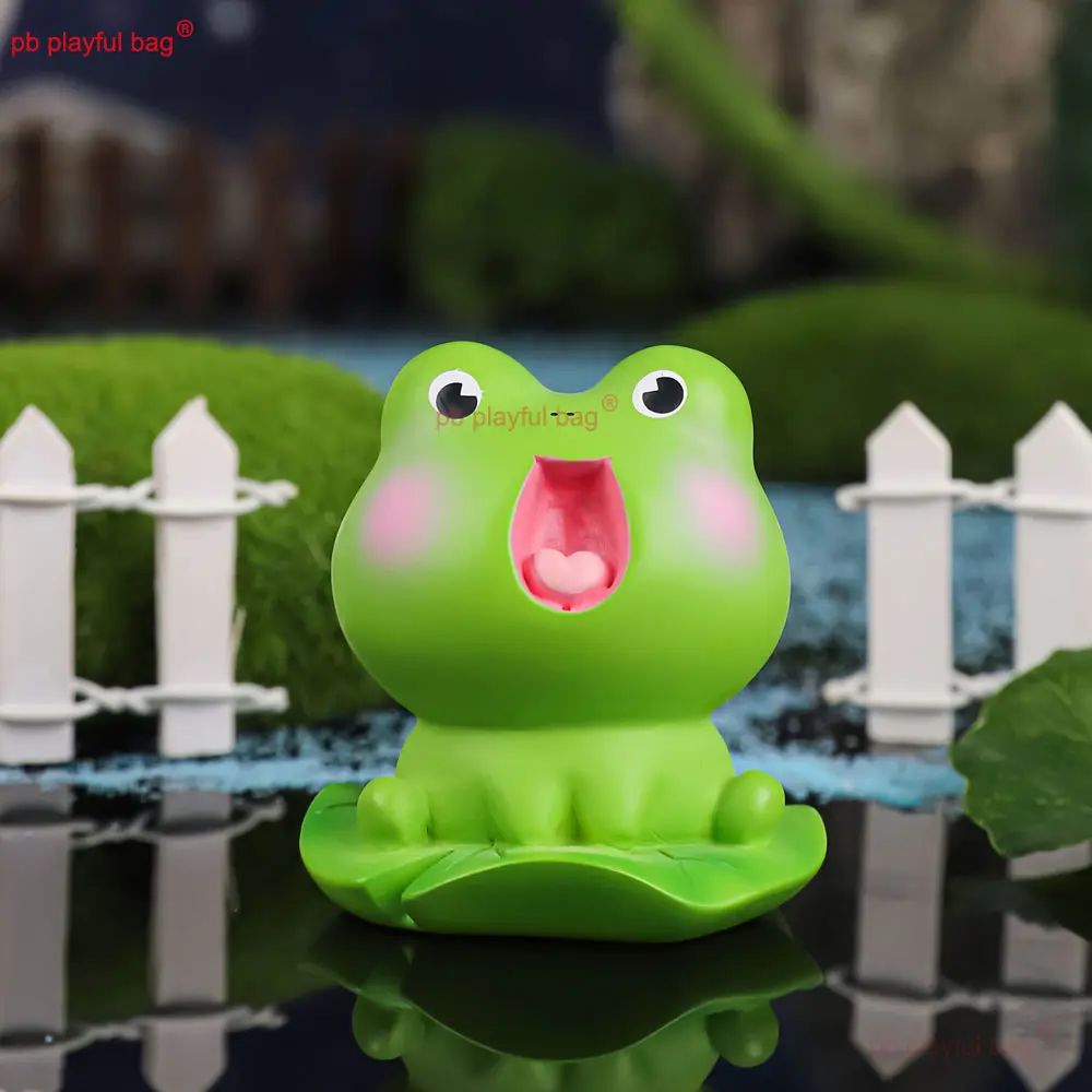 Frog Ornament Home Creative Gift Children's Cartoon Car Decoration Resin Handicrafts Action Figure Animal Model Toy ZG347
