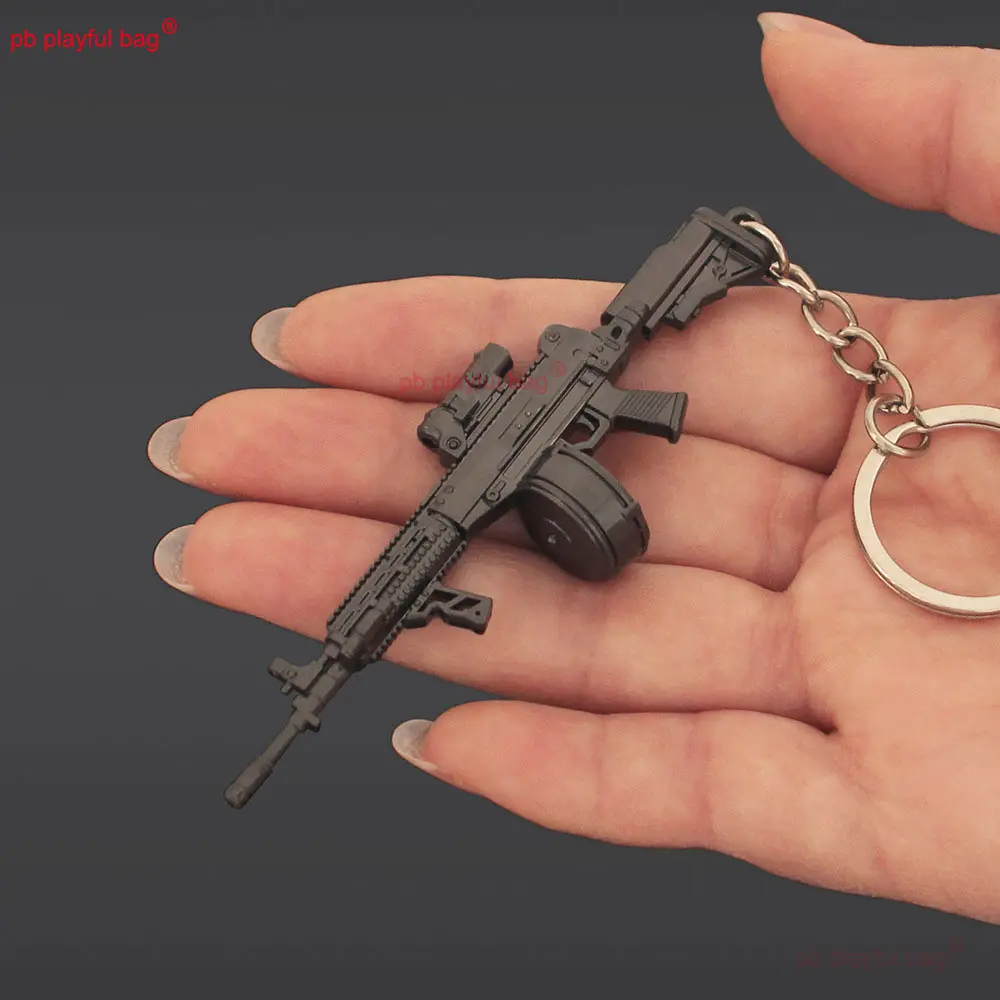 Mini 9cm T03 Rifle Metal Toy Gun Model Keychain Pendant Game Weapon Collect Decorative Action Figure Kids Christmas Gifts ZG396