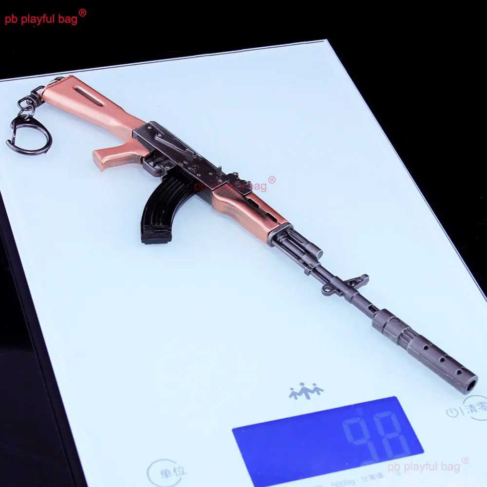 21cm Metal Toy Gun AKM Weapon Model Keychain Game Peripheral Home Ornament Action Figures Children Christmas Gifts HG367