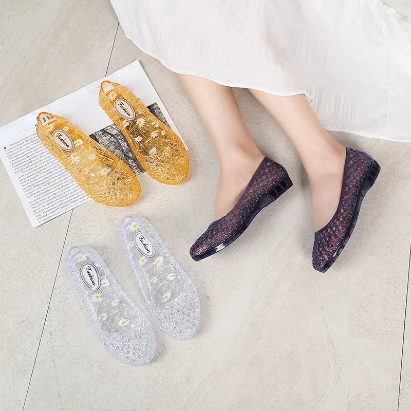 XIHAHA Summer Women's Shoes Beach Flat Woman Porous Shoes Plastic Crystal Jelly Shoe Hollow Mesh Sandals Mother Shoes Sneaker