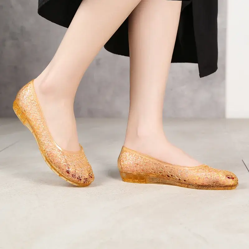 XIHAHA Summer Women's Shoes Beach Flat Woman Porous Shoes Plastic Crystal Jelly Shoe Hollow Mesh Sandals Mother Shoes Sneaker
