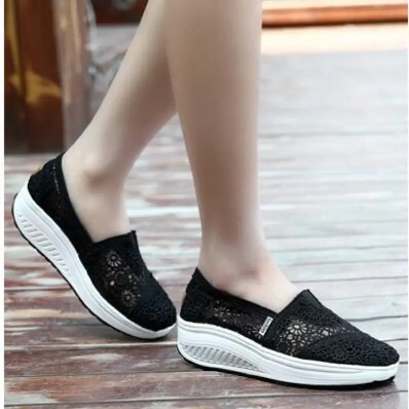 XIHAHA Summer Fashion Women's Thick-soled Breathable Mesh Woman Non-slip Sports Rocker Ladies Sneakers Girls Walking Shake Shoes