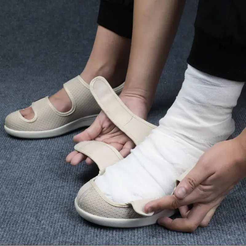 XIHAHA Mom Dad Shoes Sandals Orthopedics Wide Feet Swollen Shoe Thumb Eversion Adjusting Soft Comfortable Women Diabetic Shoes