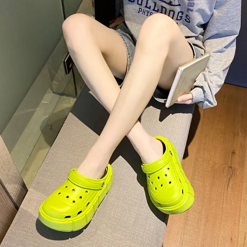 XIHAHA Fashion Summer Super Thick Bottom Women Garden White Chunky Platform Shoes Slippers with Holes Girls Beach Slides Sandals