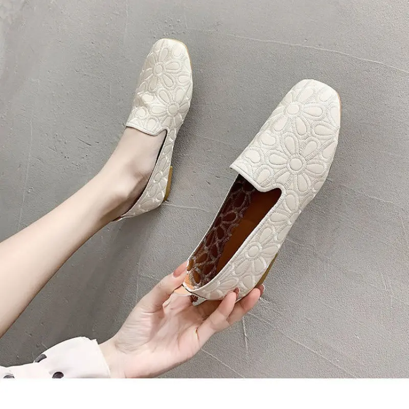 XIHAHA Fashion Cheap Square Toe Loafers Women Soft Leather Flats Ladies Hollow Out Flat Shoes Woman Flats Embroidery Loafers