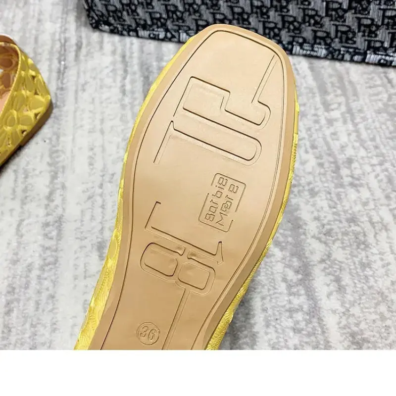 XIHAHA Fashion Cheap Square Toe Loafers Women Soft Leather Flats Ladies Hollow Out Flat Shoes Woman Flats Embroidery Loafers