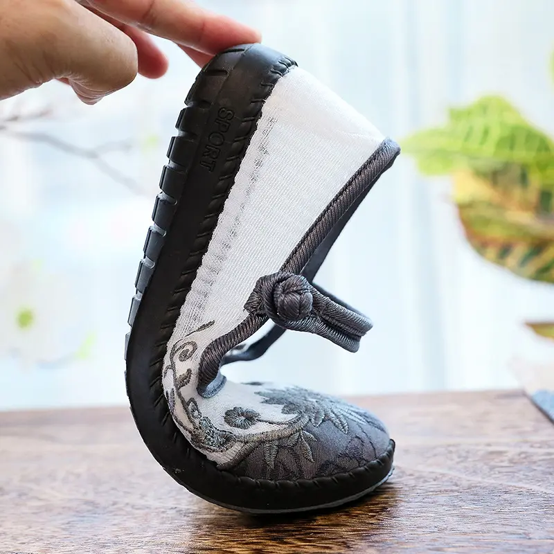 XIHAHA Vintage Handmade Embroidery Shoes Women's Embroidered Canvas Ballet Flats Ladies Comfortable Chinese Ballerinas Vegan
