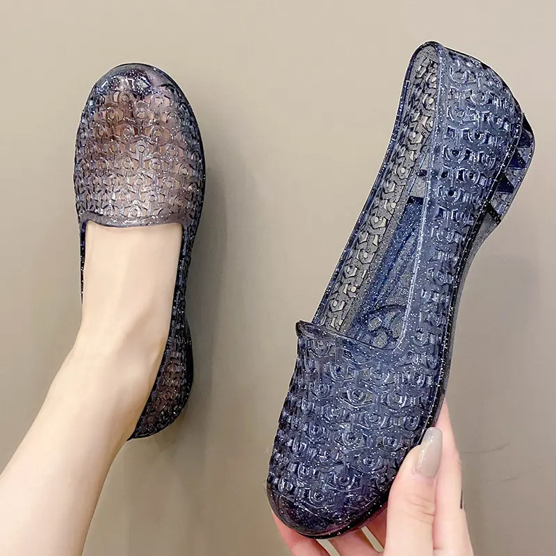 XIHAHA 2023 Fashion Beach Flat Woman Porous Shoes Girl Crystal Jelly Shoe Hollow Sandals Mother Shoes Sneaker Women's Shoes