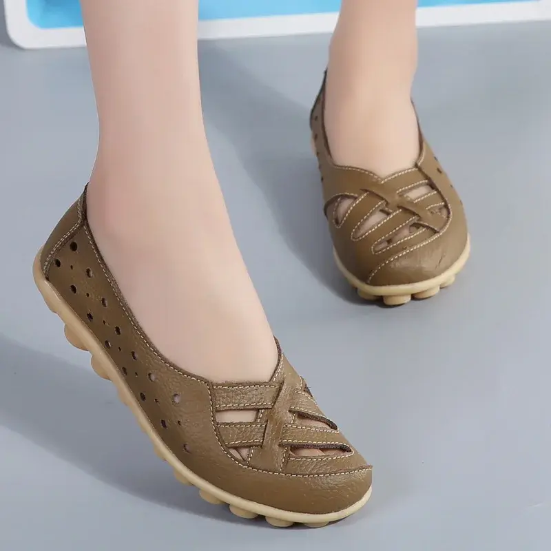XIHAHA Women Summer Breathable Beef Tendon Bottom Non-slip Mother Dance Shoes Casual Girl Hole Slippers Large Size Woman Sandals