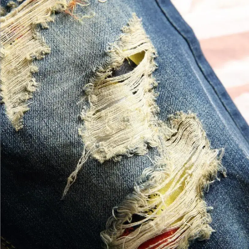 Men Holes Denim Shorts Novelty Style Jean Shorts Men Knee Length Short Jeans Fashion Male Straight Denim Shorts Casual Shorts 44