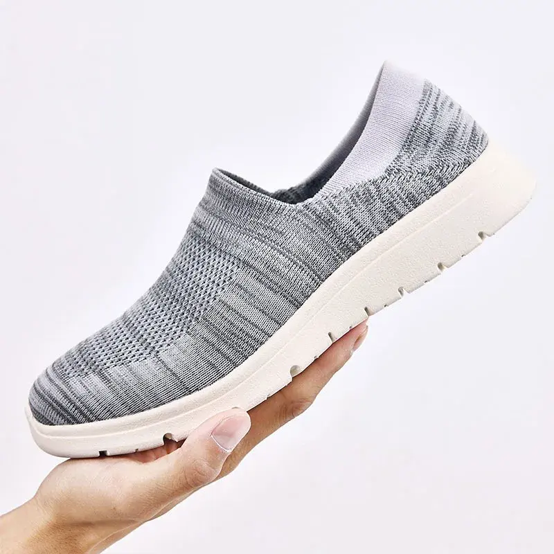 XIHAHA Middle Aged Elderly Shoes Men Breathable Mesh Sneaker Lightweight Loafers Walking Shoe Slip-on Tennis Shoes Woman Couple