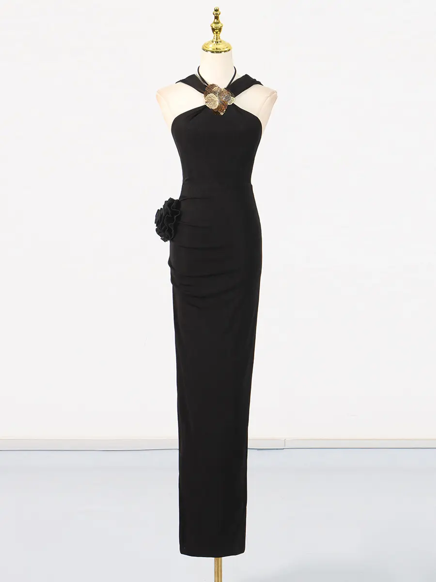 Women's Hanging Neck Dress Long Skirt Niche Metal Buckle Decoration Slim Fit and Slimming Long Dress
