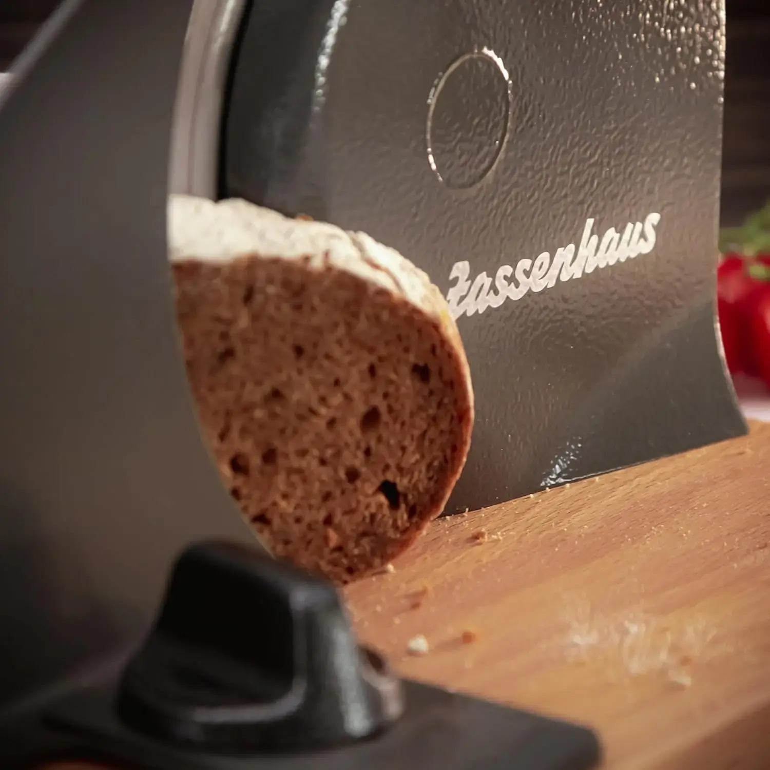 Zassenhaus Manual Bread Slicer, Classic Hand Crank Home Bread Slicer (Black) 11.75 Inch by 8 Inch