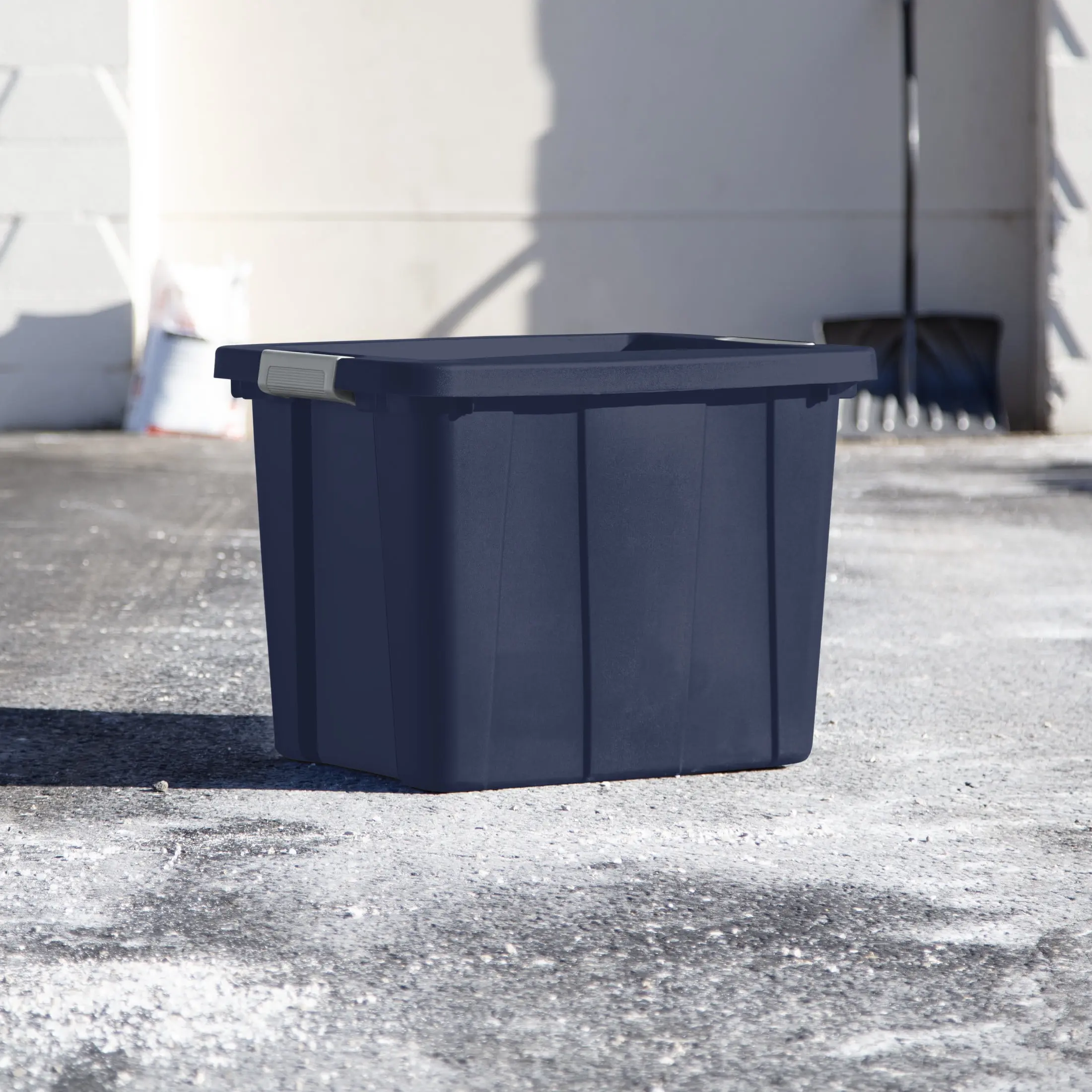 18 Gallon Latching Tuff1 Tote, Rugged Plastic Bin with Lid, Dark Blue, 6 Count