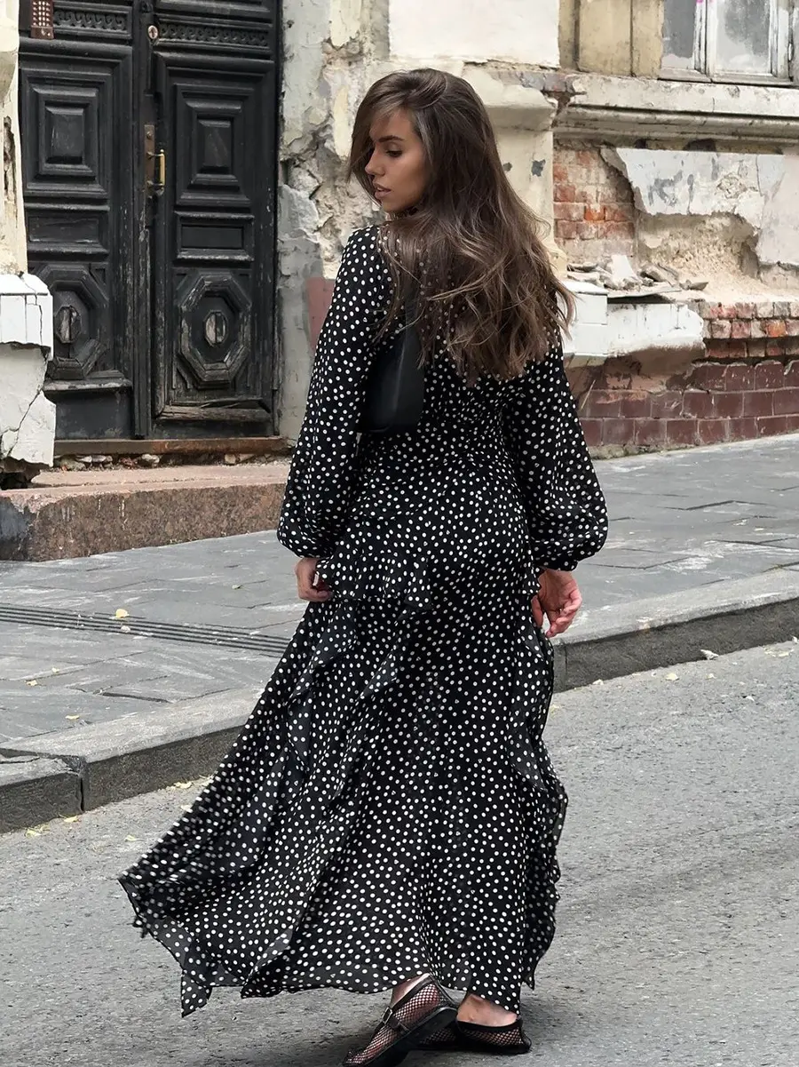 Women's Retro V-neck Bubble Sleeves Polka Dot Versatile Long Sleeves Ruffle Edge Slimming Dress