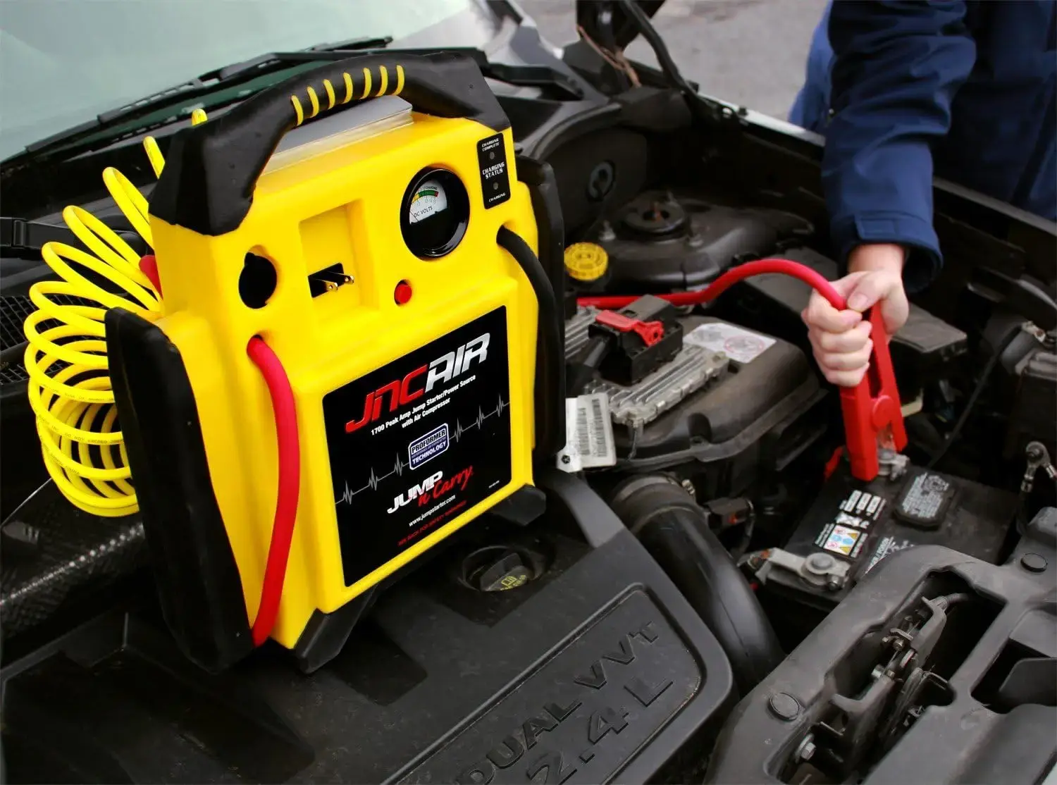 Jump-N-Carry JNCAIR 1700 Peak Amp Jump Starter with Air Compressor