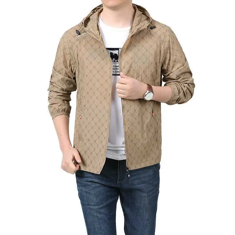 New Summer Men Thin Lightweight Jackets Outdoor Hooded Climbing Breathable Jackets Sunscreen Coats Men Quick Drying Casual Coats
