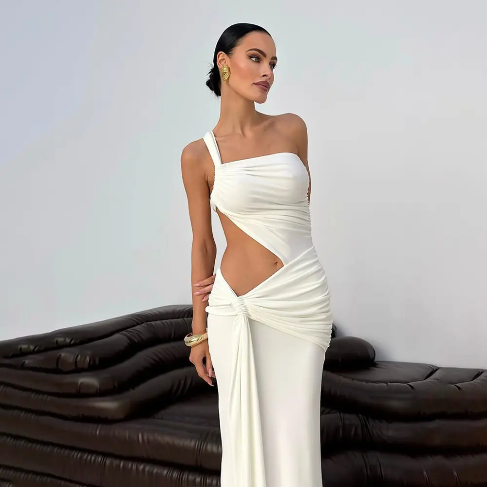 Summer Sexy One Shoulder Backless Strapless Dress Fashionable Solid Color Strap Pleated Long Skirt