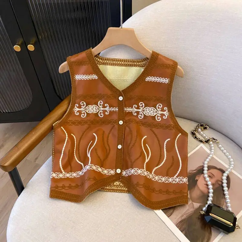 Brown Bohemian Embroidered Leather Vest Women's Vintage Travel Outfit