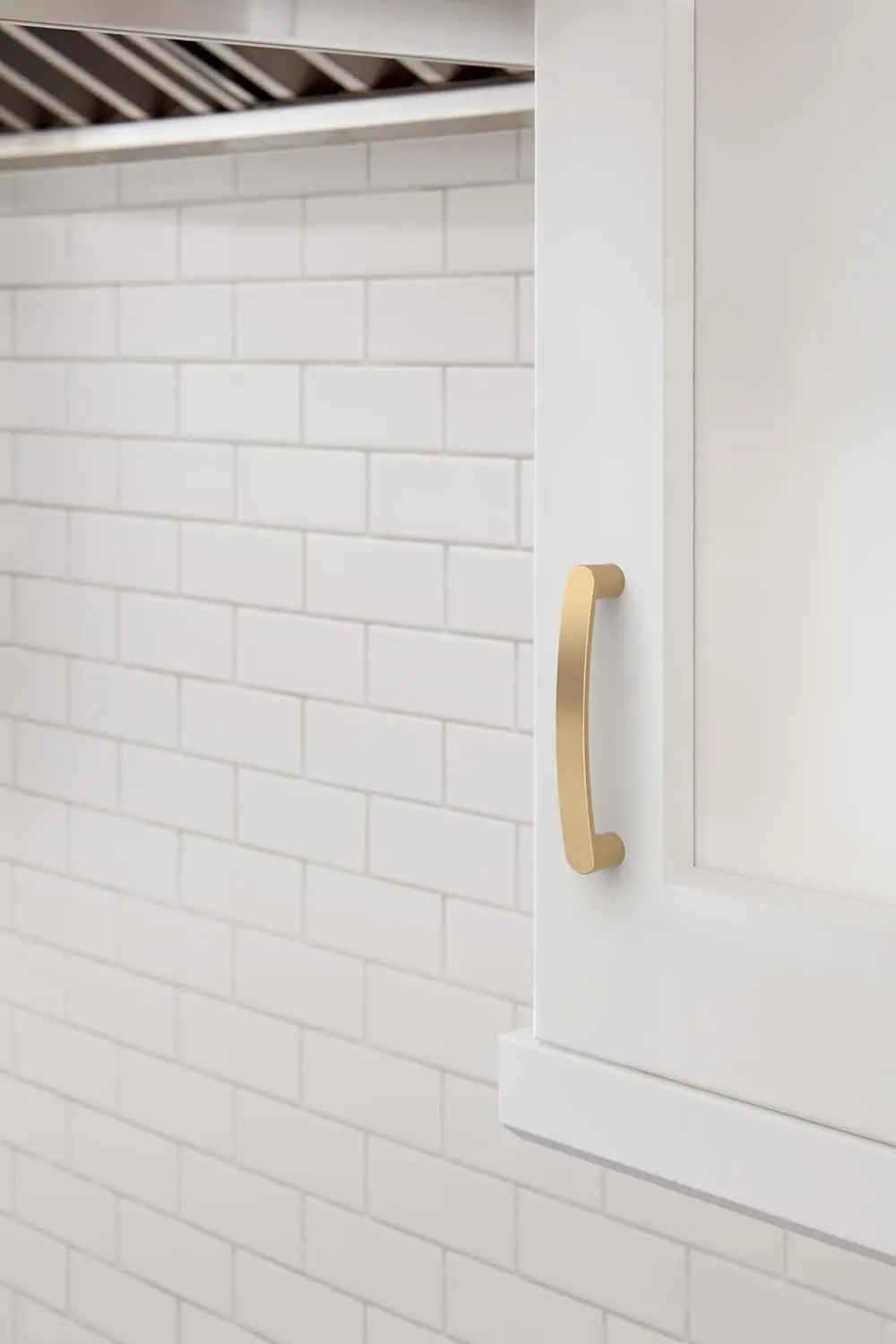 Cabinet Pull ，Champagne Bronze ，3-3/4 in (96 mm) Center-to-Center Drawer Pull ，Rift ，Kitchen and Bath Hardware