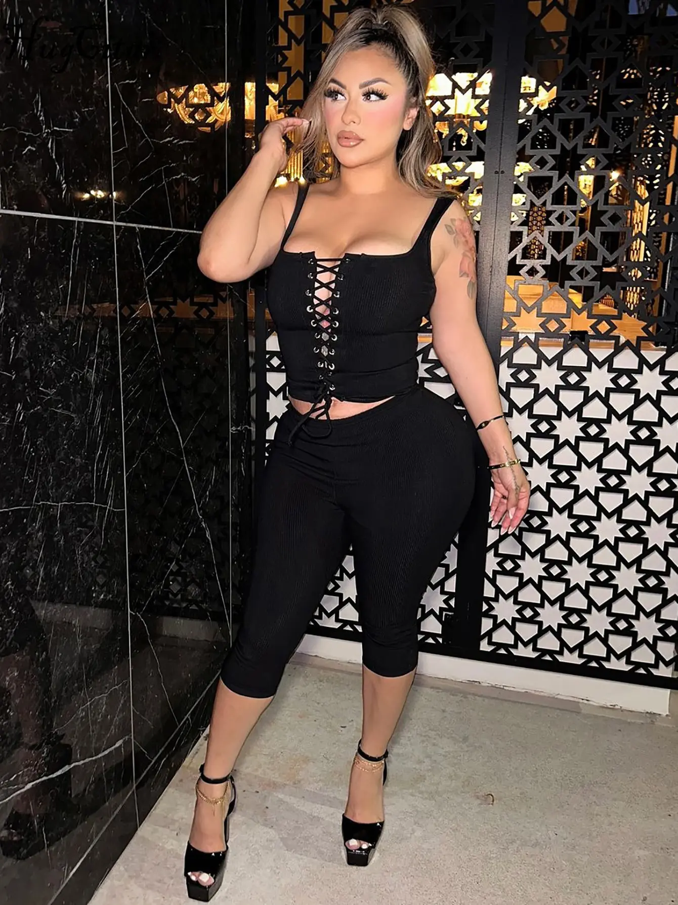 Hugcitar Women Fashion 2 Pcs Sets Solid Cut Out Bandage Sexy Crop Tank Top Half Pants Casual Y2K Clothes Streetwear Party Sport