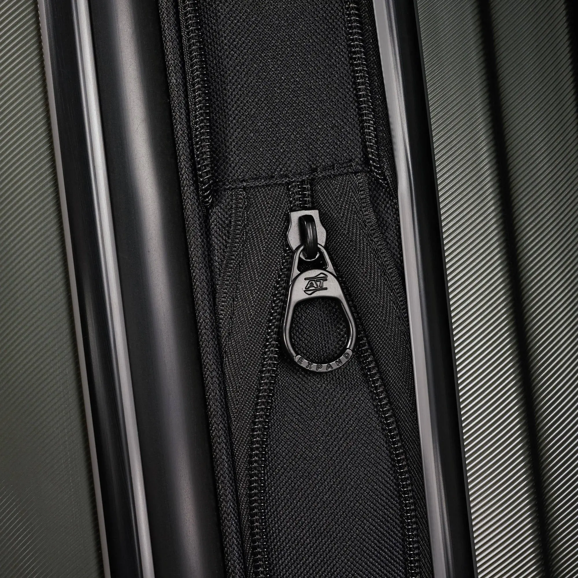 Cargo Max 25" Hardside Medium Checked Spinner Luggage Single Piece - Olive