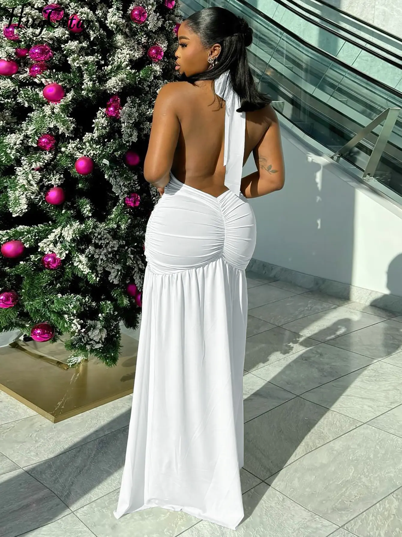 Hugcitar Solid Halter V Neck Backless Draped Slit Sexy Bodycon Maxi Prom Dress 2025 Spring Women Elegant Outfits Party Festival