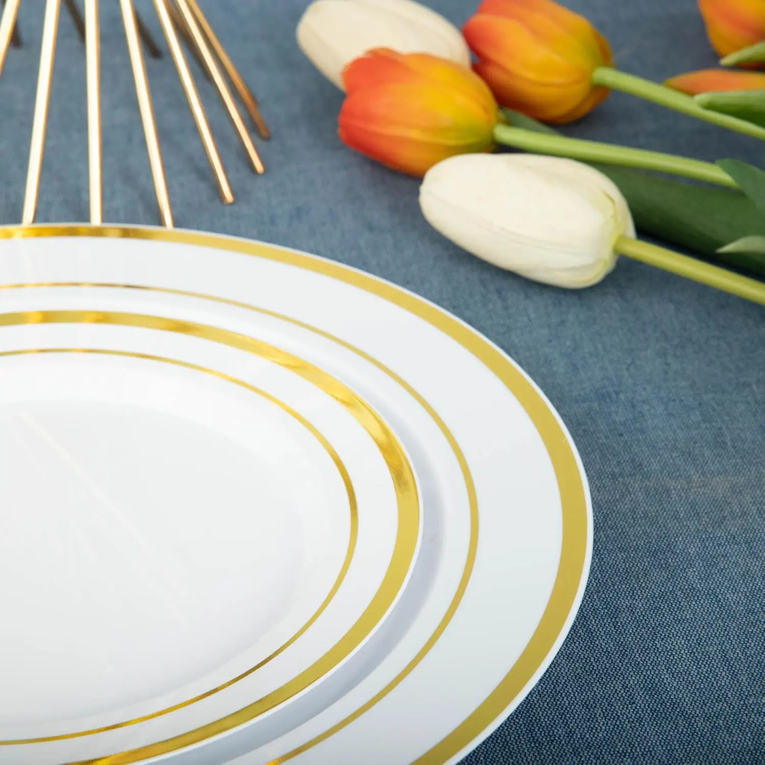 600PCS Gold Disposable Plates, Heavy Duty Plastic Dinnerware Set for 100 Guests Includes 100 Dinner & Dessert Plates