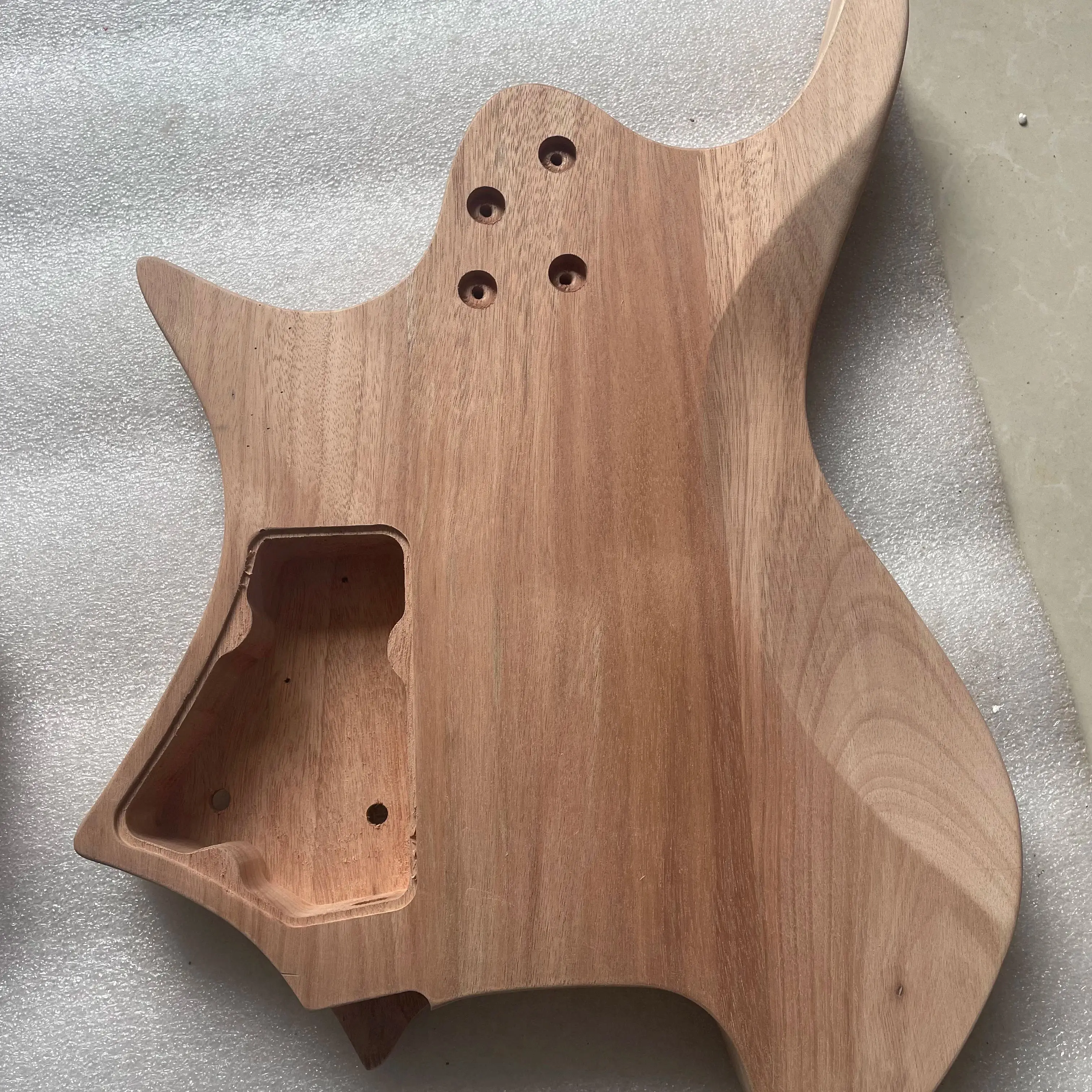 Customized Headless Electric Guitar Body, Unfinished Mahogany Flame Maple Veneer Top, 6 String DIY, 5.6cm Pocket