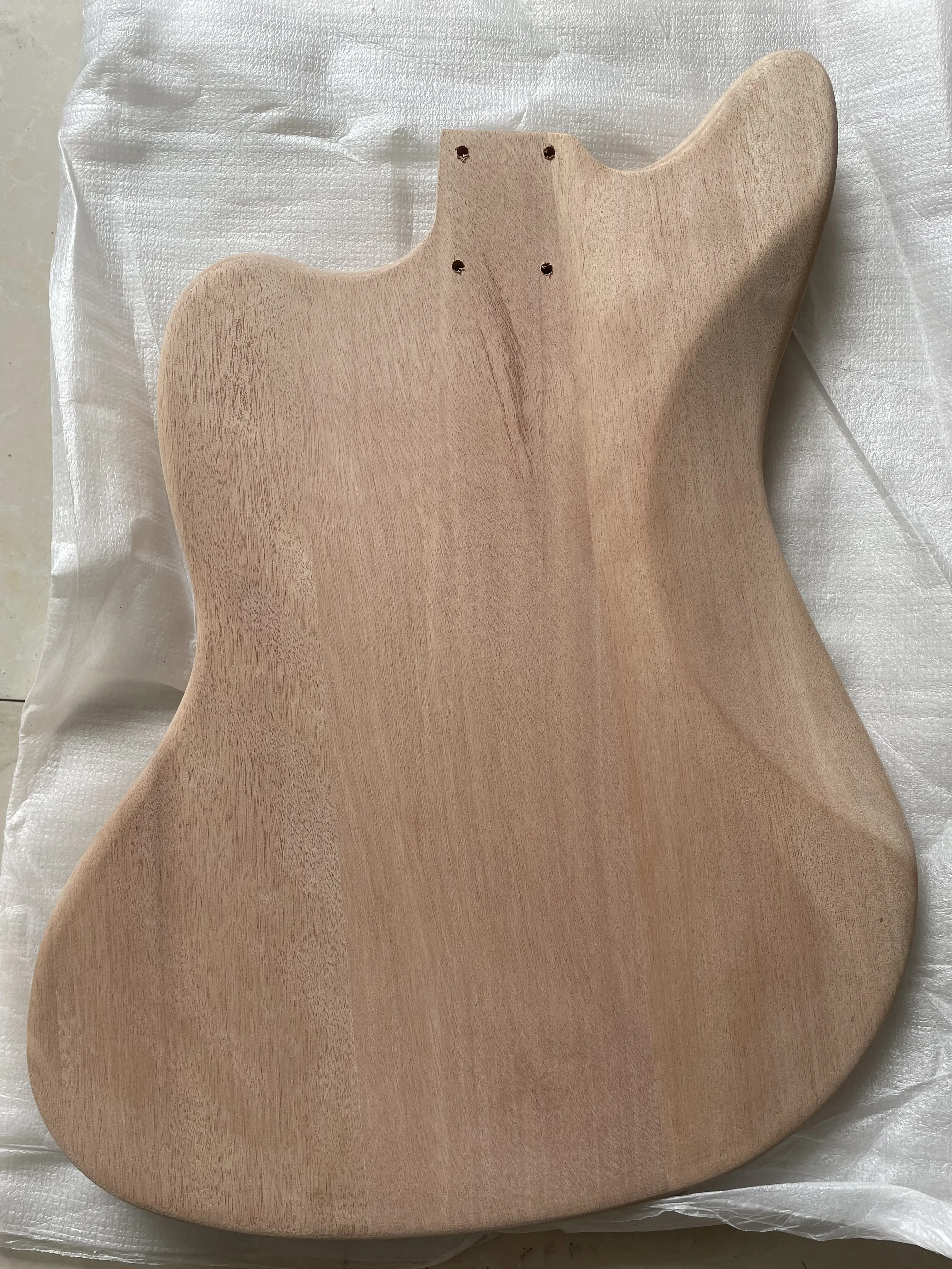 Mahogany Wood Electric Guitar Body, Unfinished, Jm Barrel, DIY Parts, Accessories, Luthier Tool, 25.5 "Neck, Brand New