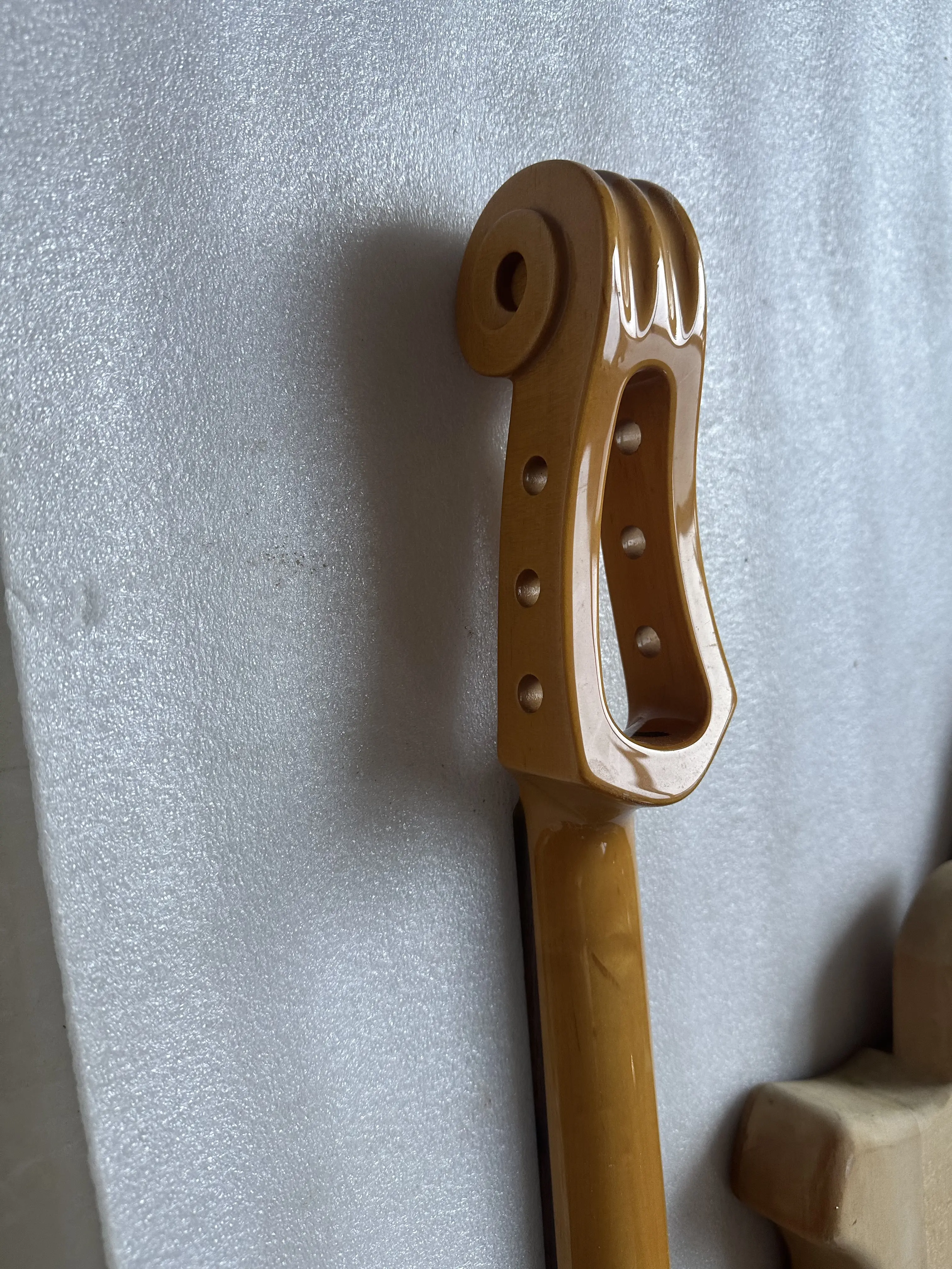 1 Set Unfinished DIY Electric guitar Fretless Bird Eyes Maple Neck and Body Customized Special Shape Guitar parts Need to Cut