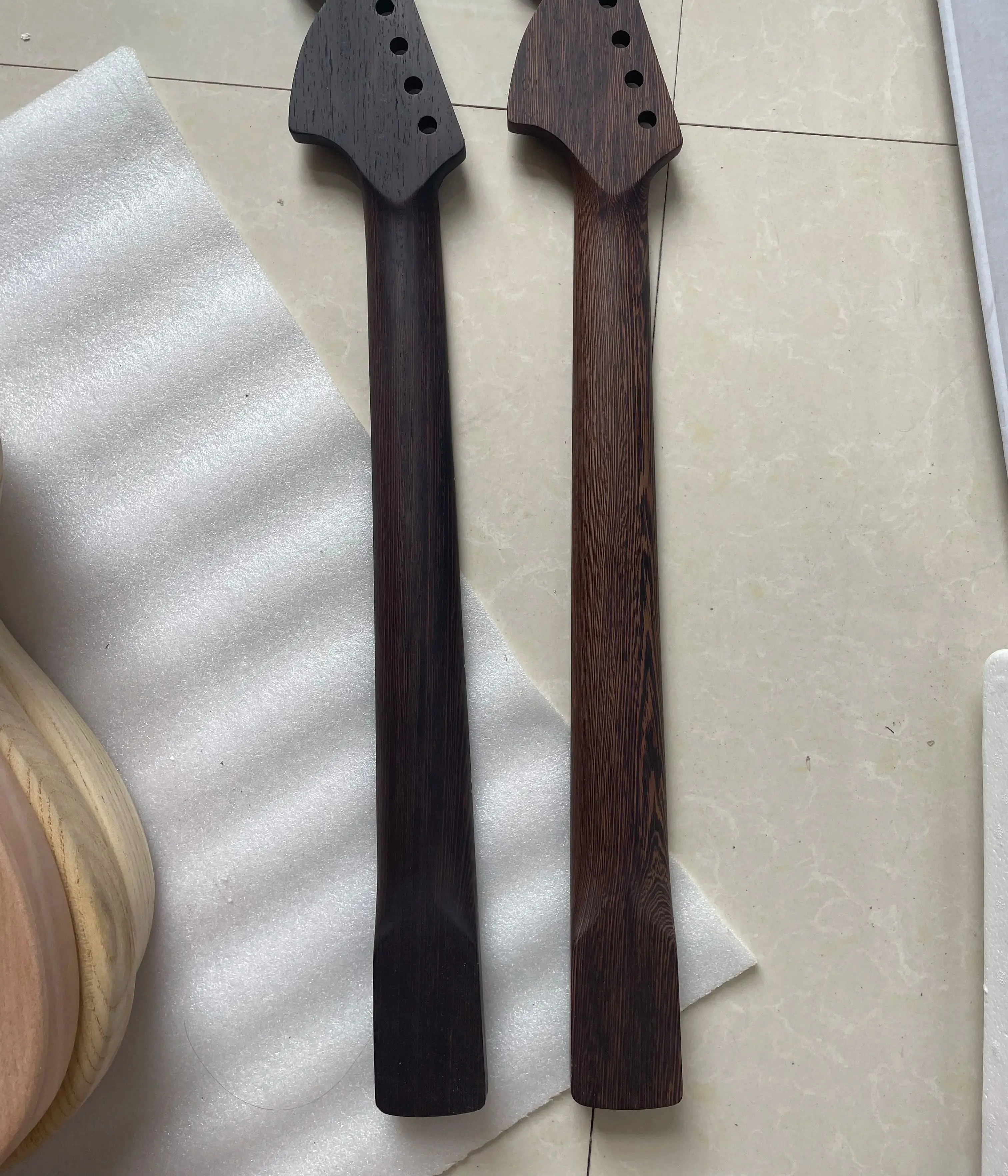 Customized Bighead Electric Guitar Neck, 22 Fret Made of Wenge Wood, High Quality, Guitar Part Accessories Replacement, 1 Pc