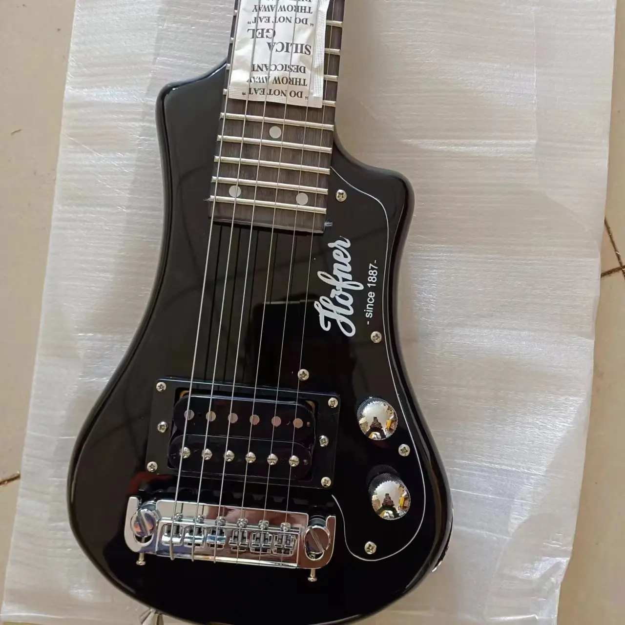 Mini Electric Guitar with High Gloss Black Color, Easy Taking Travel Guitar, Free Cotton Soft Bag, 34 in, 6 Strings