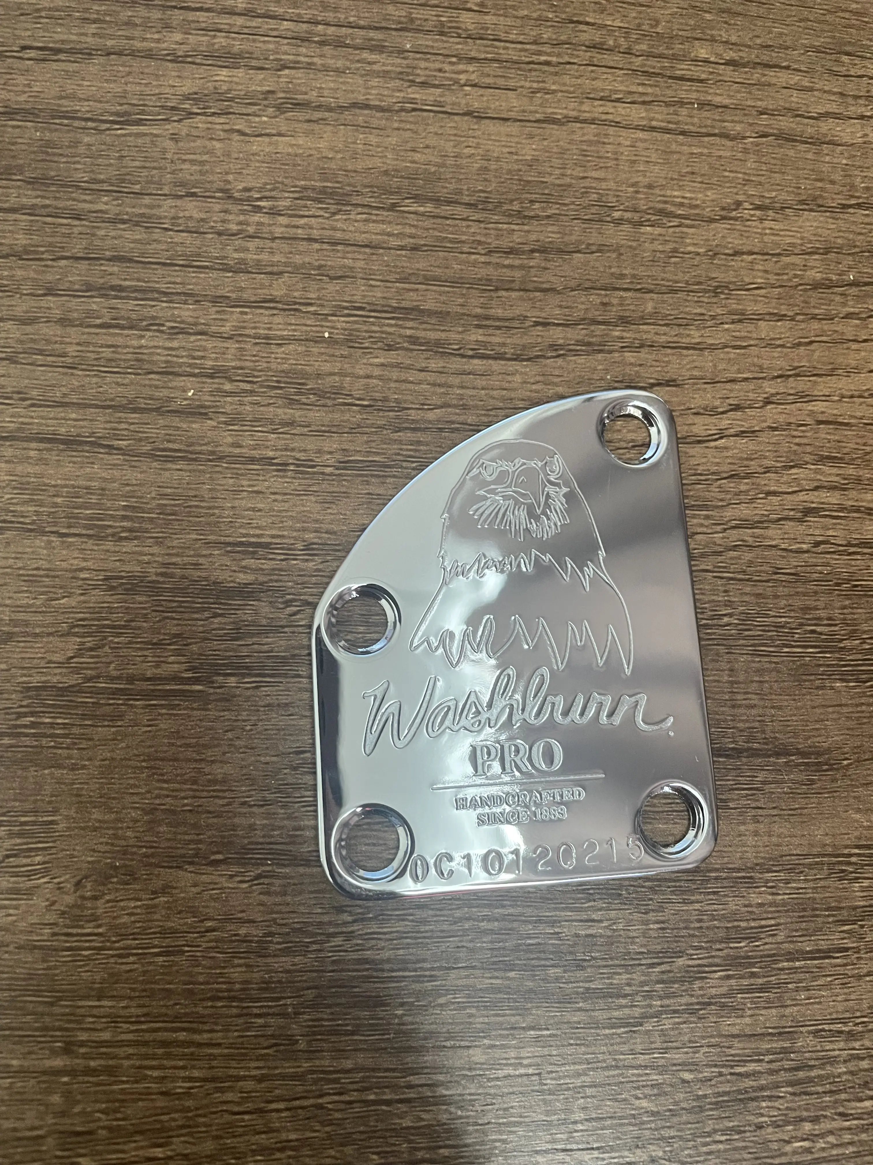 Rare Electric Guitar Neck Plate Curved Cutaway Semi Round Asymmetry Neck Joint Metal Back Mounting Plate 4 Holes with Screws