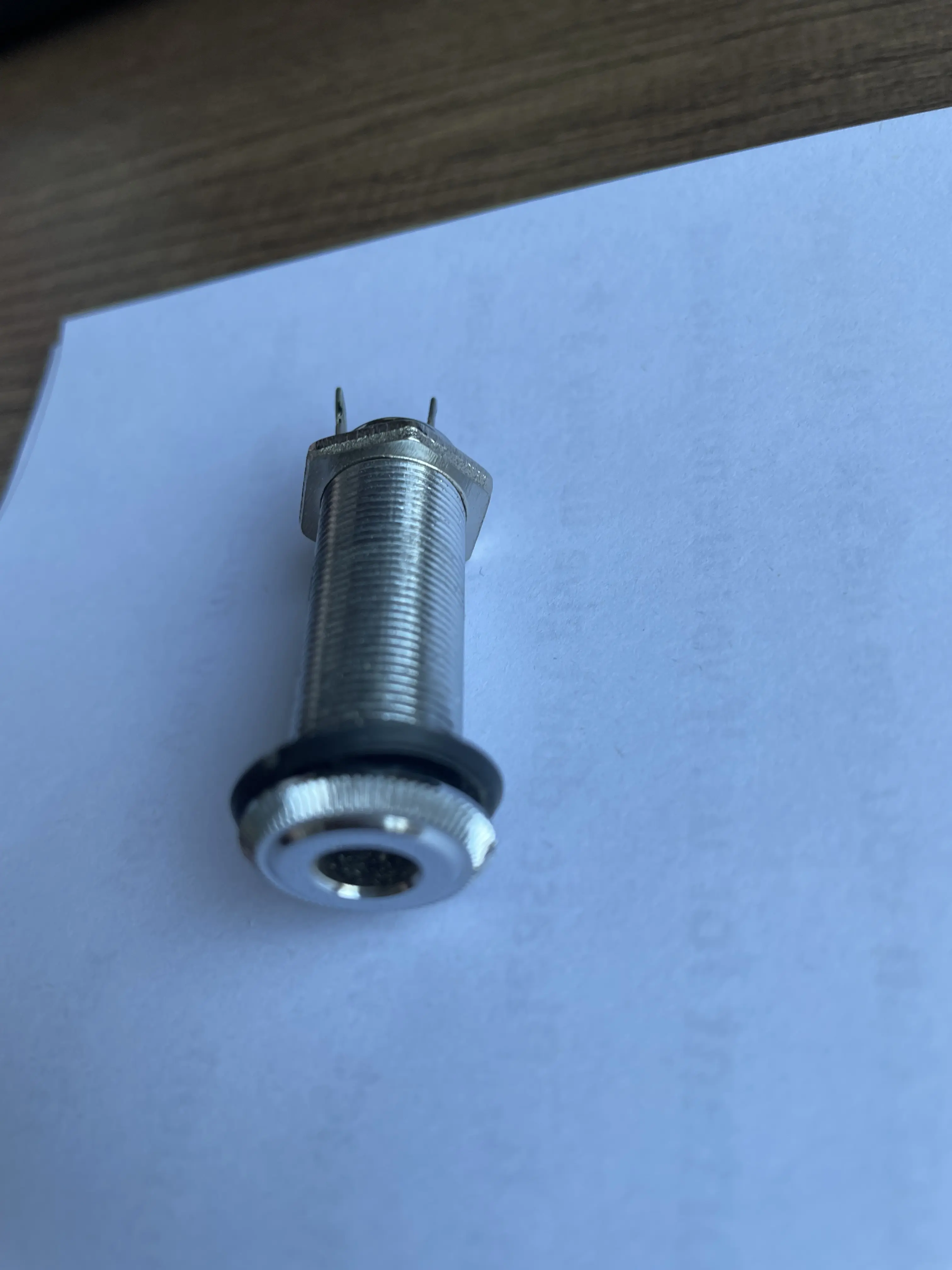 One pcs Guitar or Bass Barrel Input Jack DIY Replacement, Chrome,Threaded Cylinder Output Input Guitar Bass Jack Plug Socket