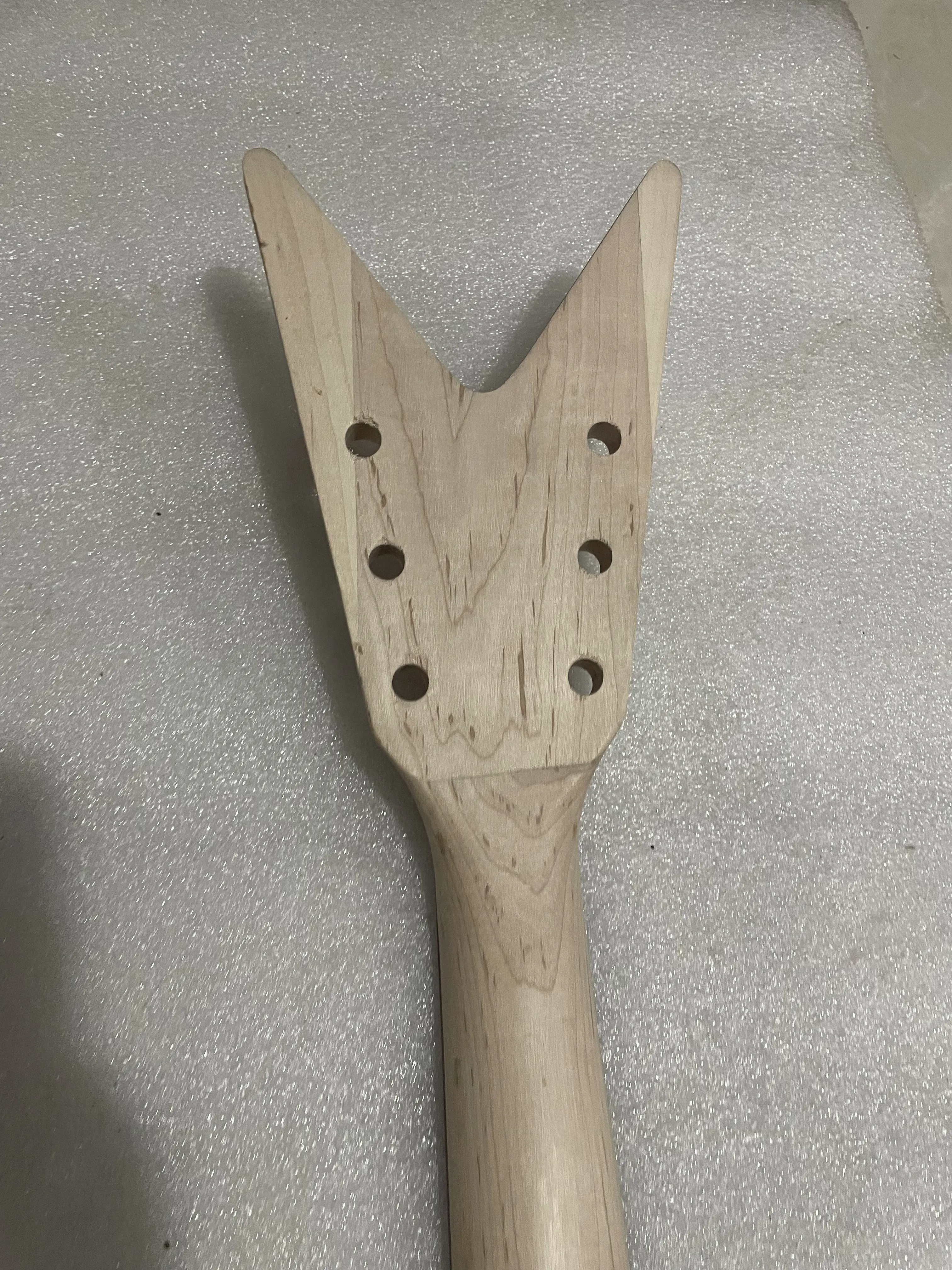 Defective Electric Guitar Body and Neck Maple, Solid Basswood, Black, Floyd Rose, 3L3R, DIY Part, A Set Stock,Need to Cut