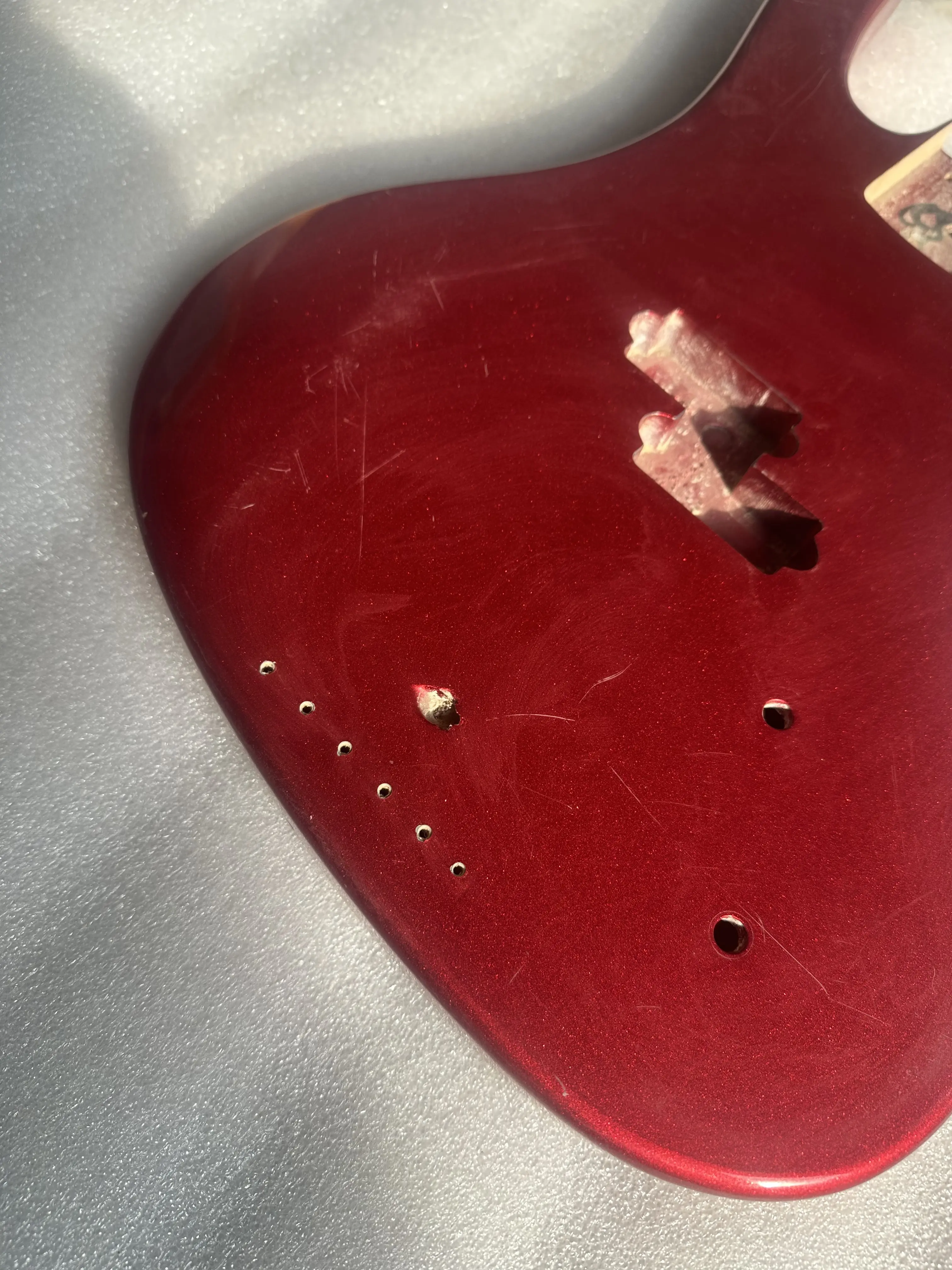 Electric Bass Guitar Body Unfinished, Semi-finished Defect Barrel, DIY Kit Part, Real Photos, Metal Wine Color, Stock Defective