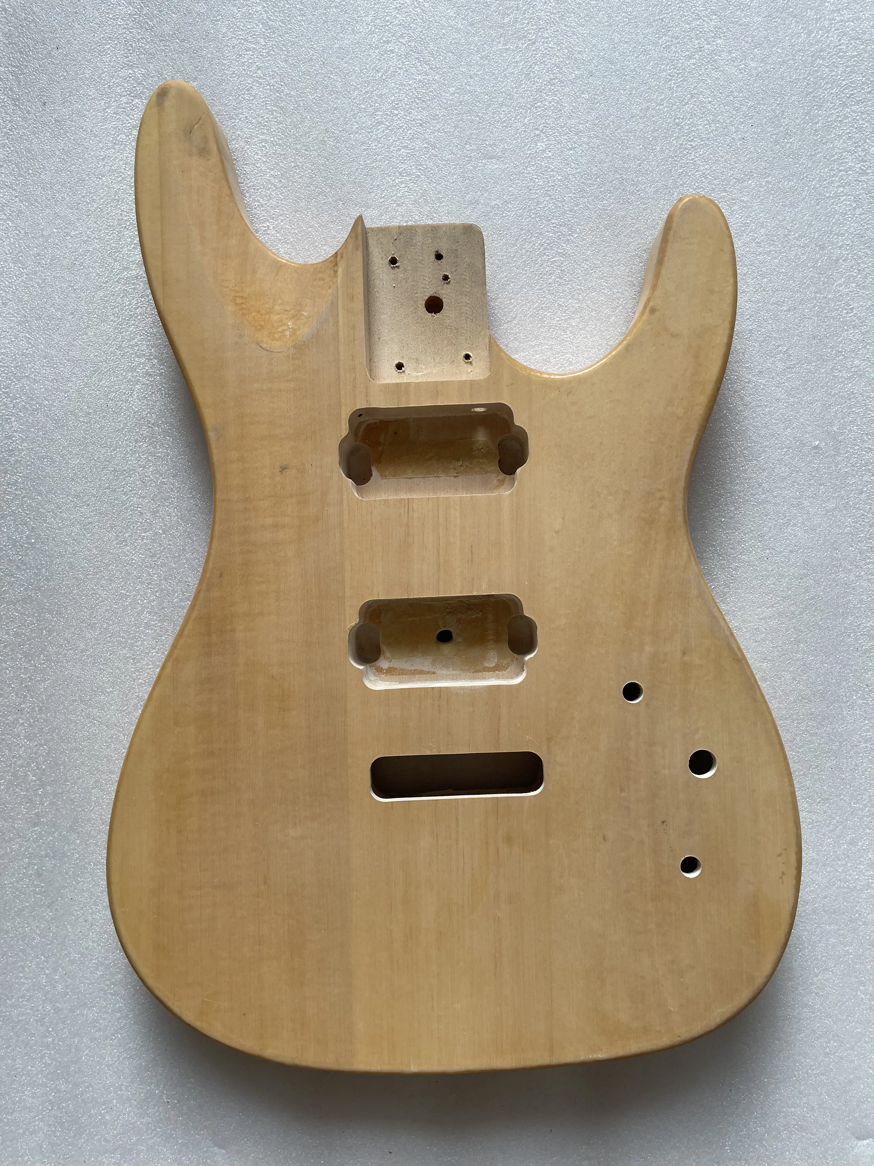 Defective Custom Electric Guitar Body Unfinished,HH Basswood Flame Maple Veneer, Color Barrel, Semi-finished Guitar Part, Stock