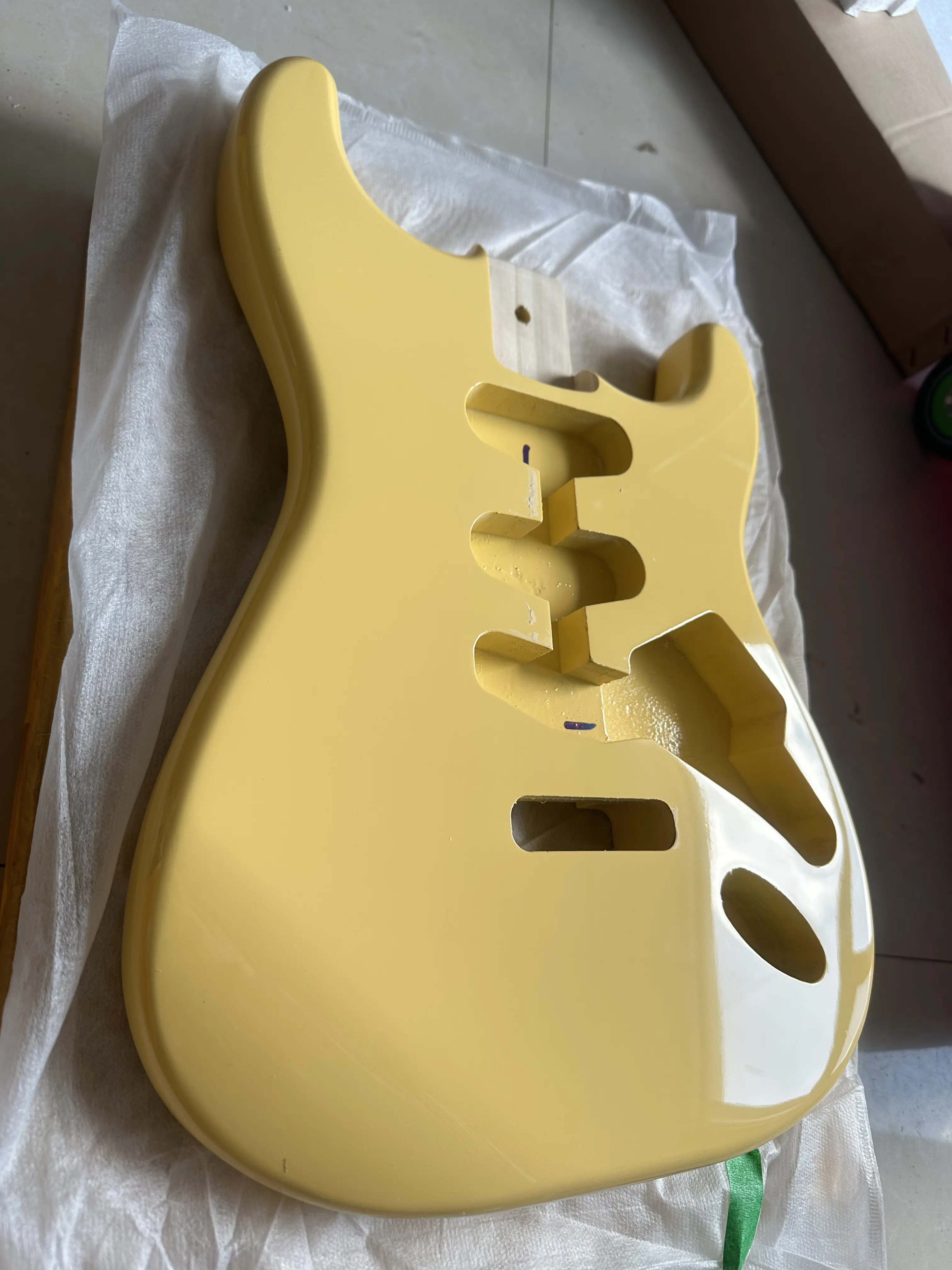 Customized High Quality ST Electric Guitar Body Unfinished Polar Blank Guitarra Barrel Replacement Luthier DIY Part 5.7cm Wide