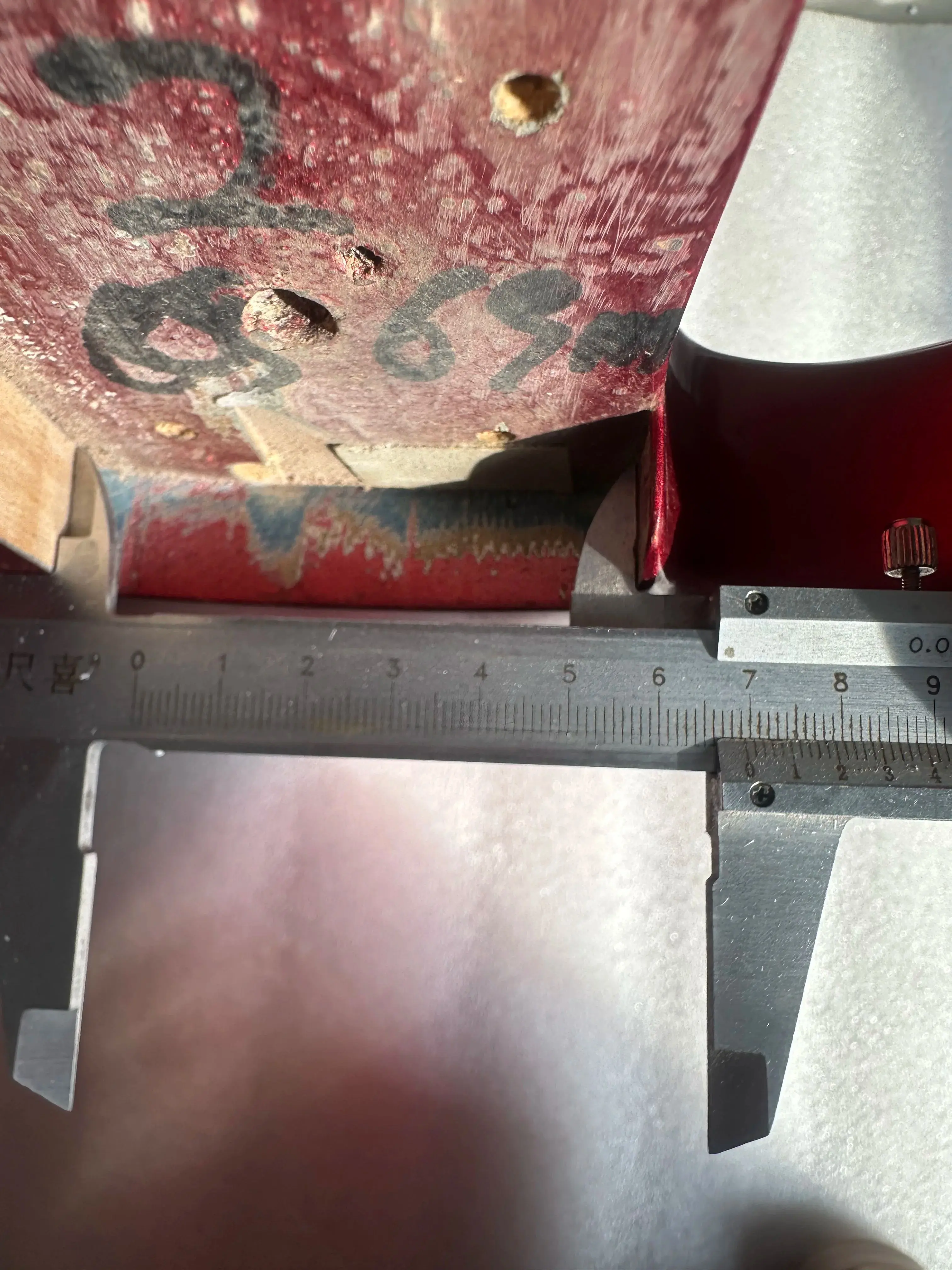 Electric Bass Guitar Body Unfinished, Semi-finished Defect Barrel, DIY Kit Part, Real Photos, Metal Wine Color, Stock Defective