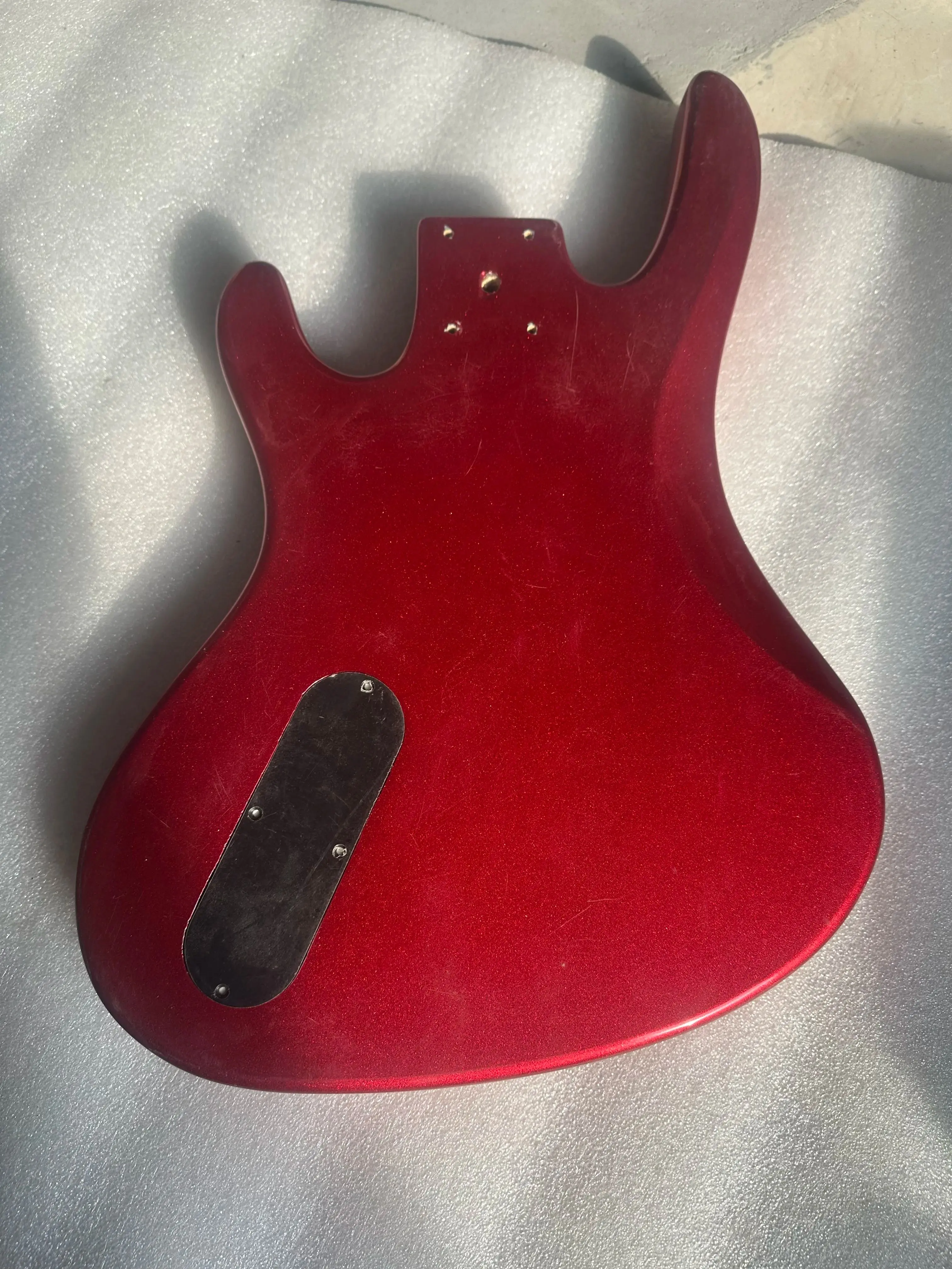 Electric Bass Guitar Body Unfinished, Semi-finished Defect Barrel, DIY Kit Part, Real Photos, Metal Wine Color, Stock Defective