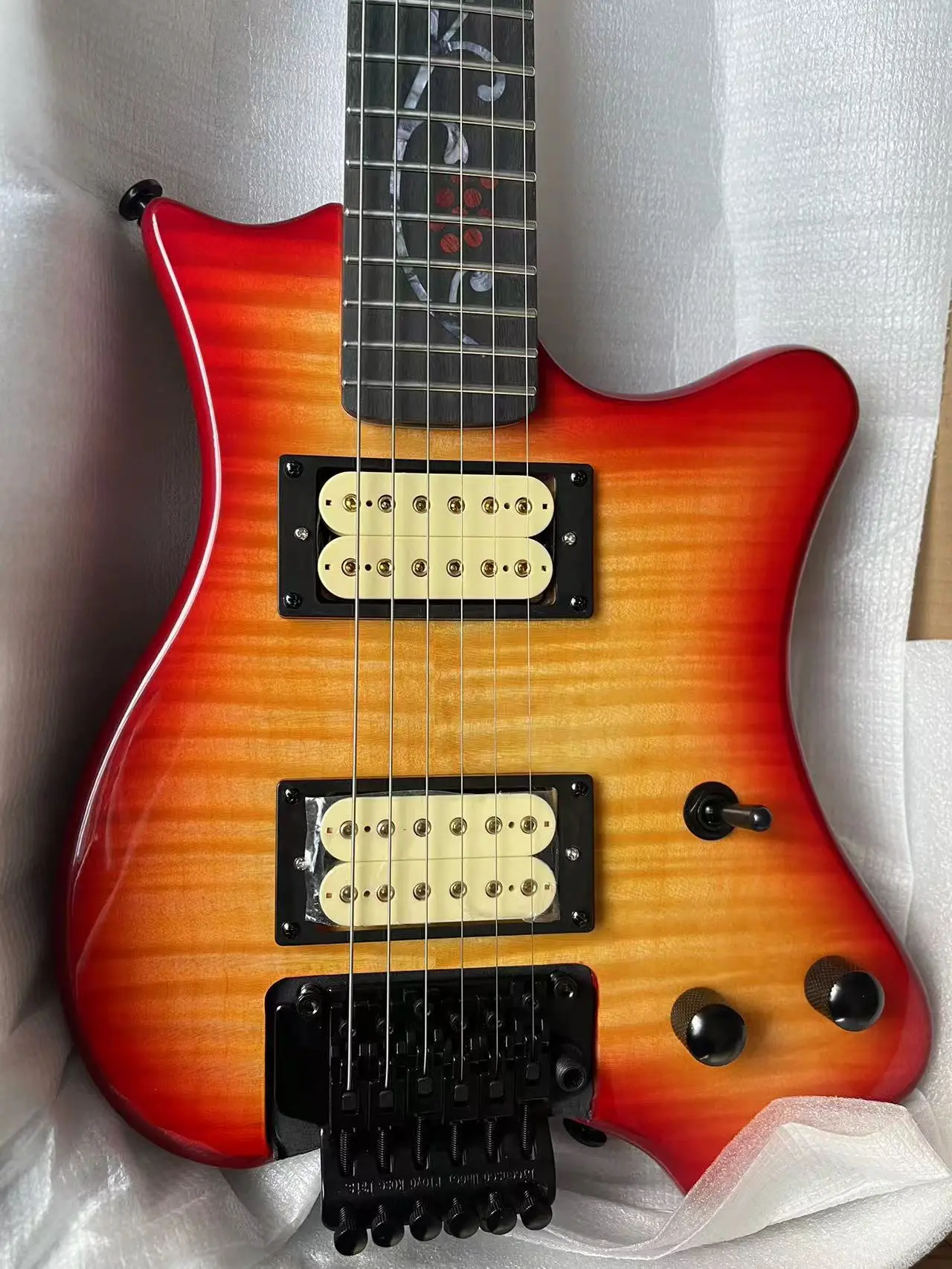 Super beautiful customized electric guitar floyd rose high quality mahogany flame maple veneer flower pattern inlayed fretboard