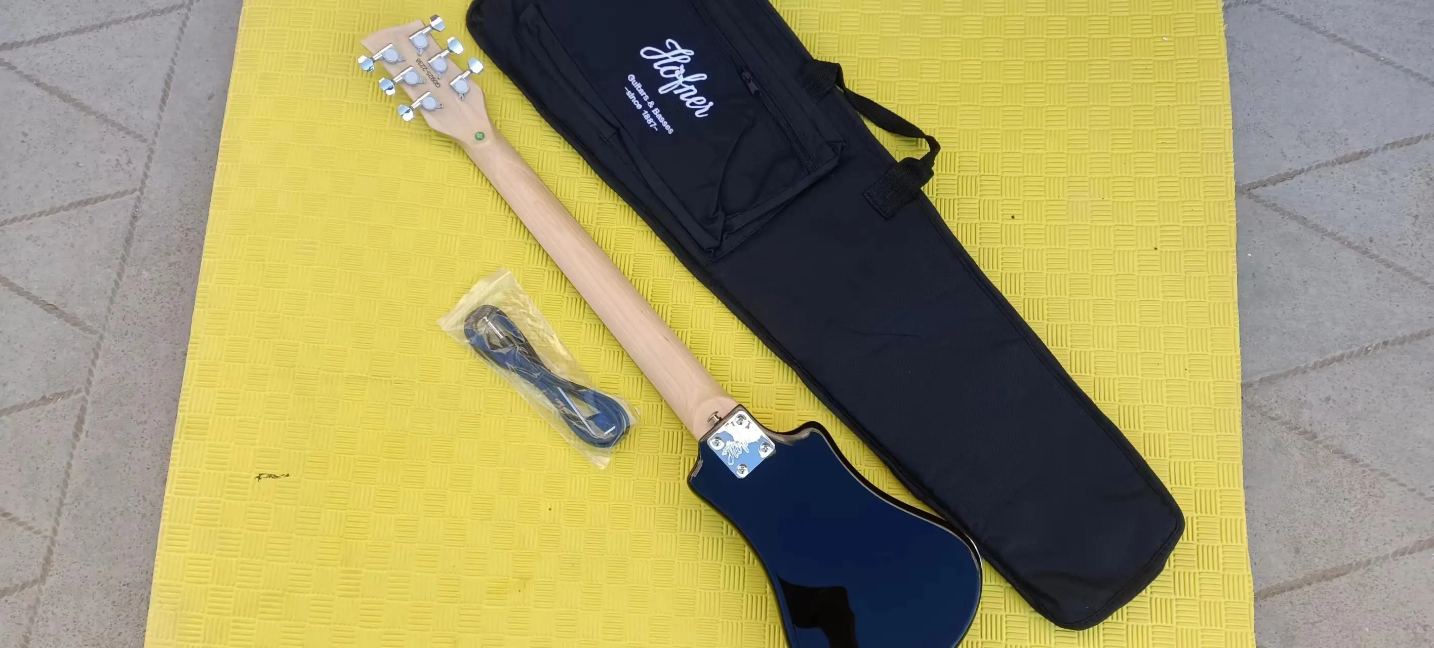 Custom Black Left Handed Travel Guitar, High Quality, Handmade Gloss Finished Mini Electric Guitar with Cotton Bag, Accessories