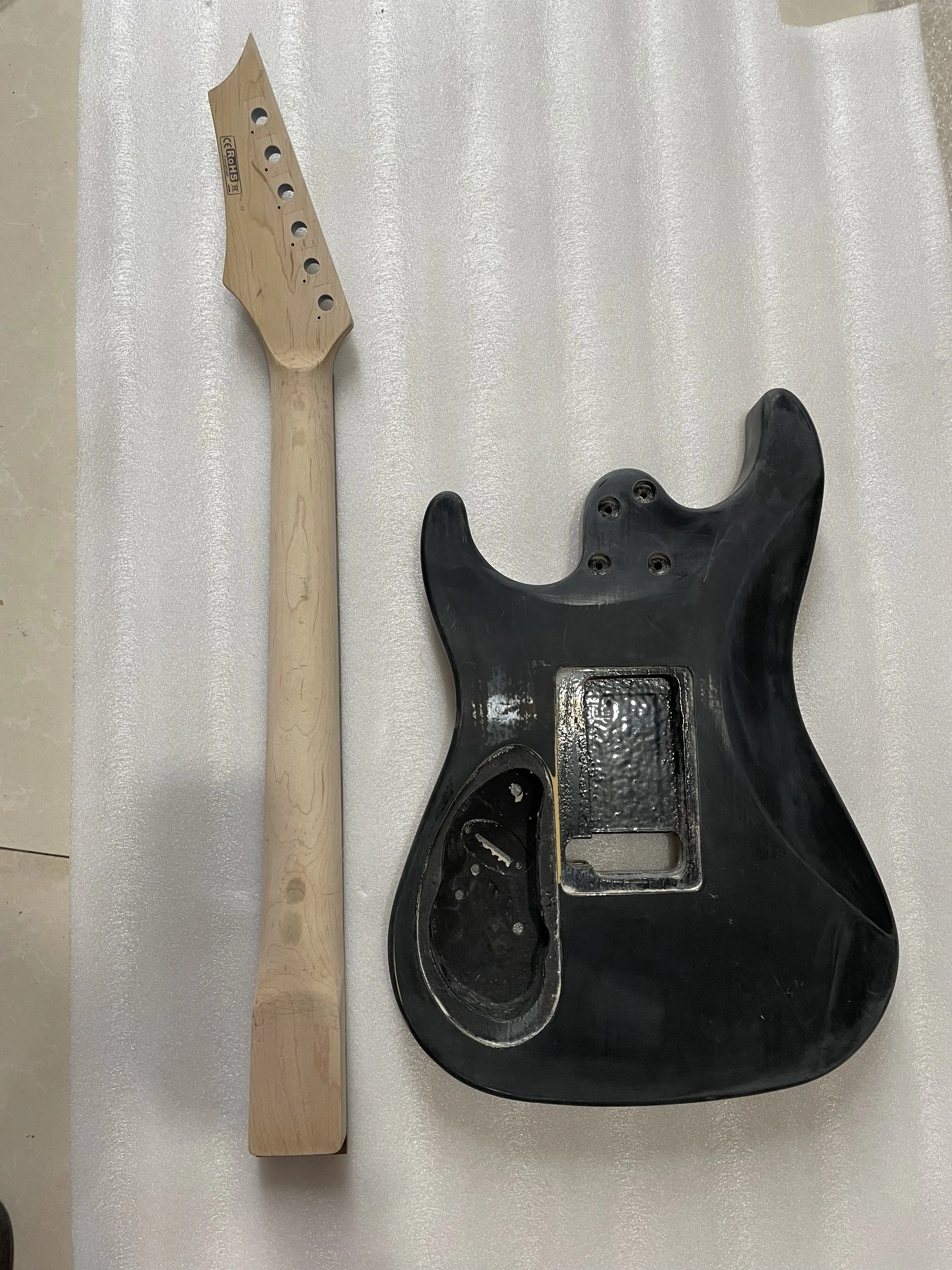 Stock Defective Electrcic Guitar Body and Neck Basswood Barrel Maple Rosewood Neck Real Photos Only One Guitar Kit DIY Part