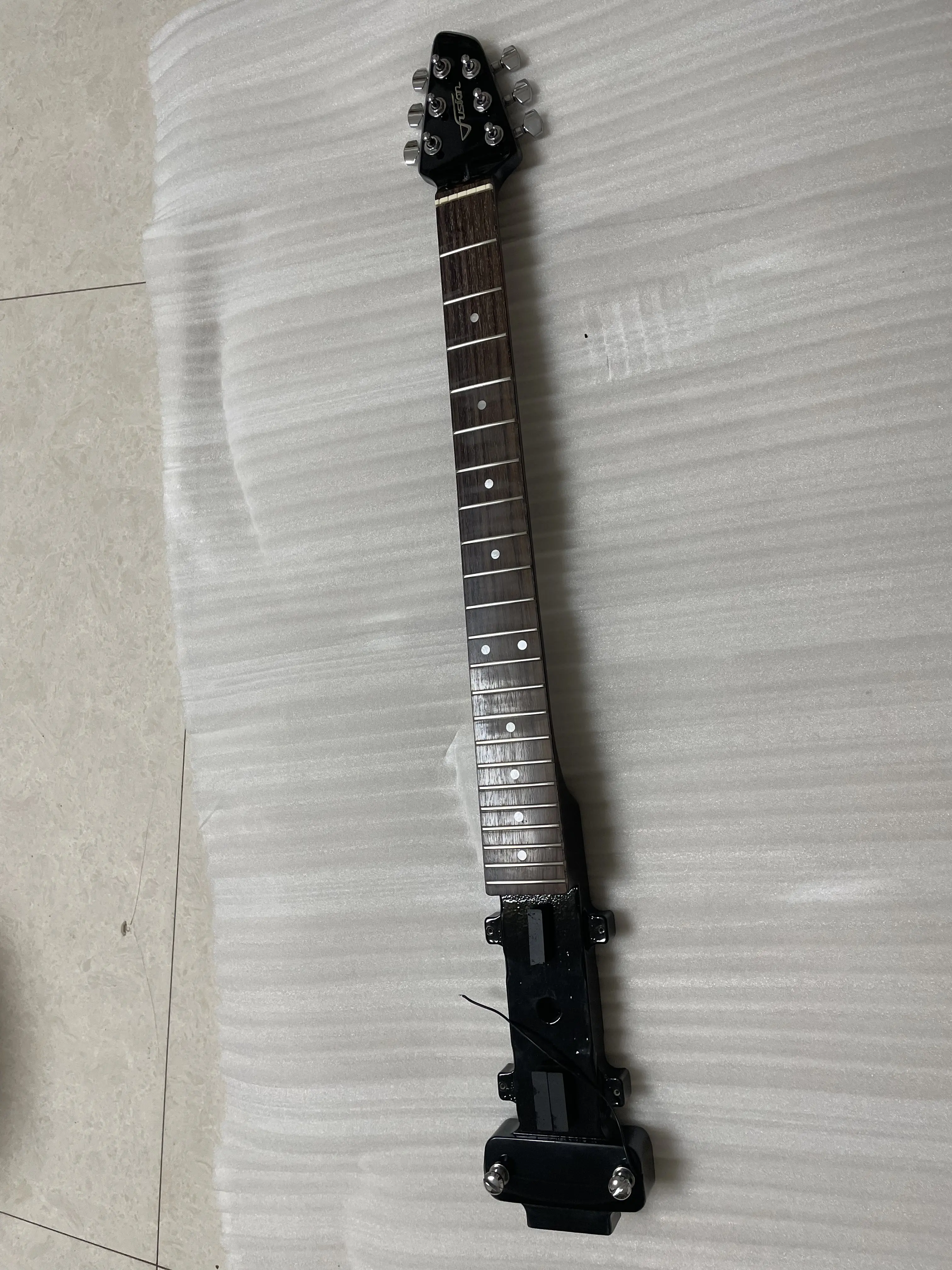 Unfinished Electric Travel Guitar Kit,Slat Defective,Luthier Lovers,DIY Part,Semi-finished Minni Guitar,Neck&Body Turning Pegs